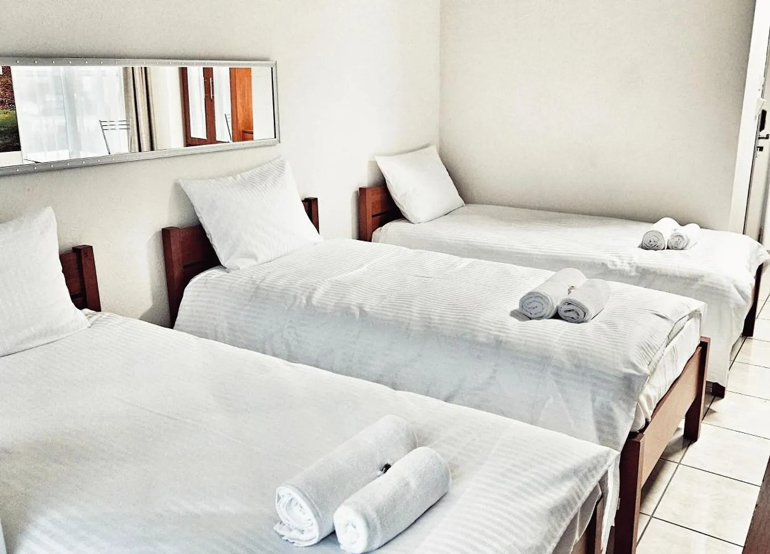 Hotel I Restauracja W Luboniu Luboń